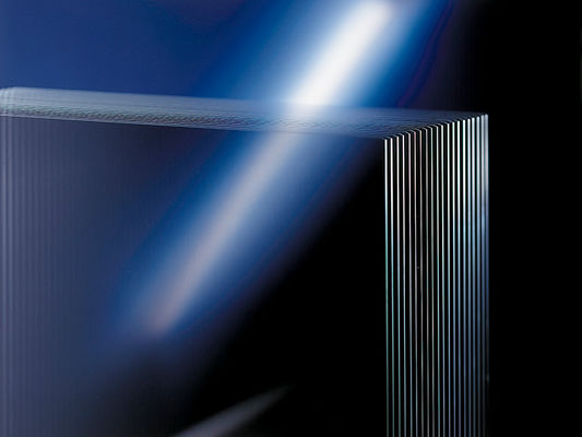 Хорошая цена 0.55 мм 0,7 мм 1,1 мм плоский ультрачестный стеклянный субстрат для дисплея онлайн