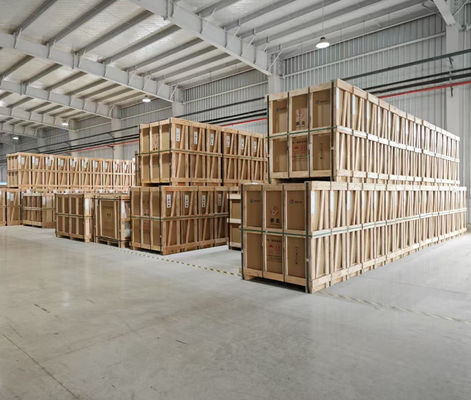 Хорошая цена Ultra Clear 0,33mm/0,55mm/0,7mm Оптические стеклянные панели для сенсорных экранов OLED высокая прочность CS 600-750Mpa онлайн