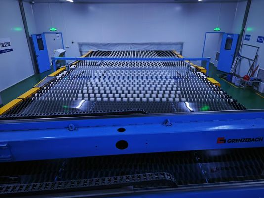 Хорошая цена Ultra Thin Ultra Clear Aluminosilicate Glass For Anti-reflective Display Cover Glass онлайн